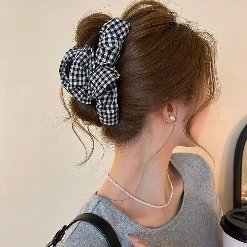 

Korean simple black and white plaid bubble grab clip hair accessories