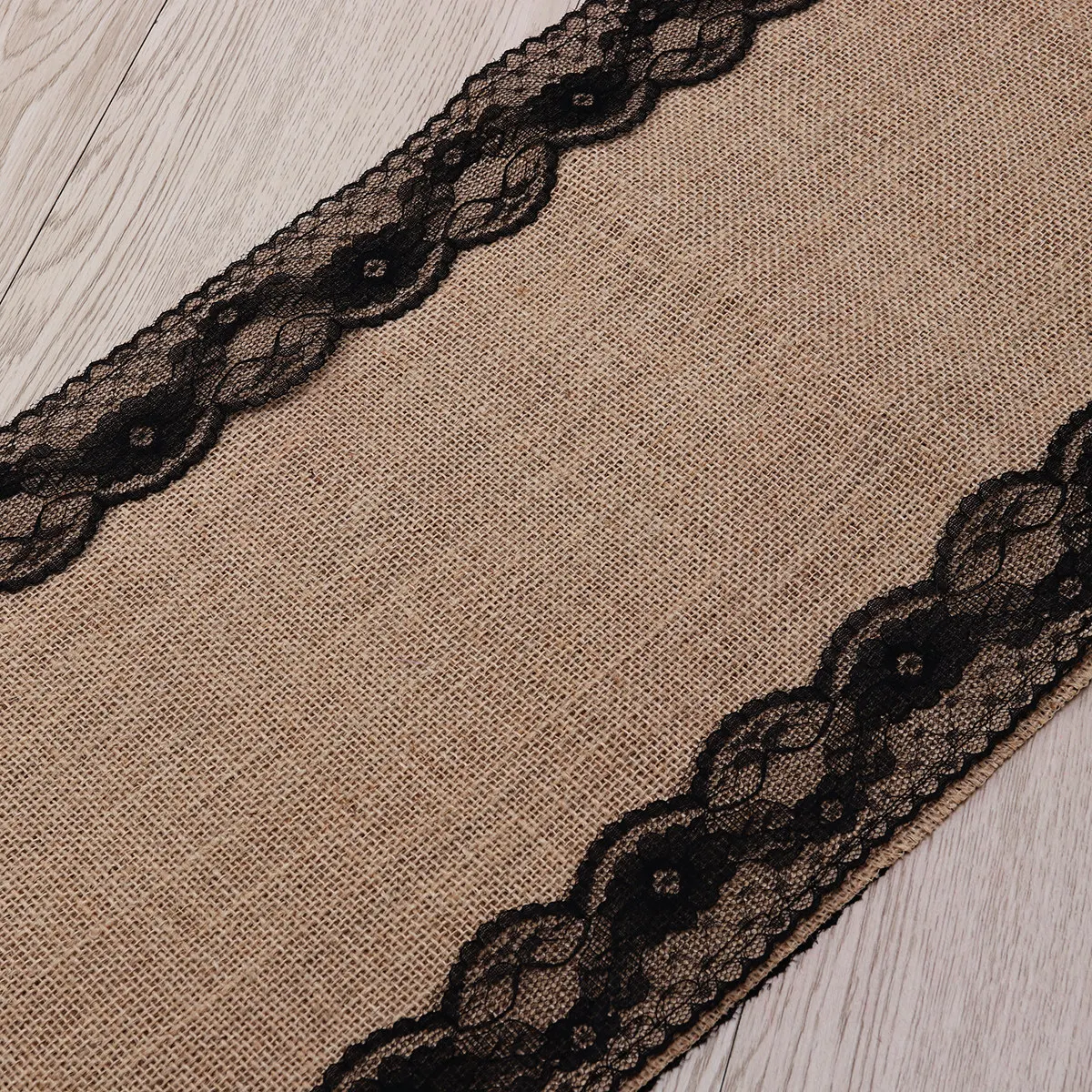 275x30cm Rustic Table Runner Burlap Fabric with Delicate Lace Edge Wedding Table Runner Dining Room Decor Christmas Event Setup
