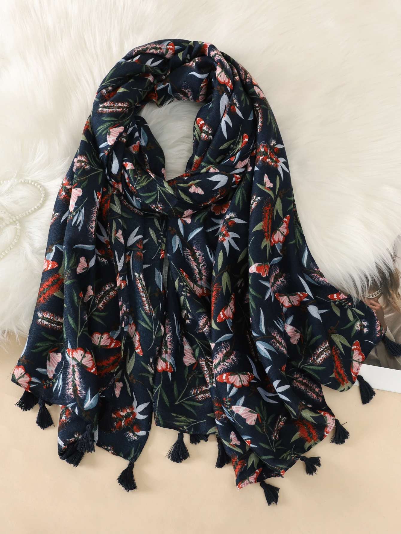 2023 Spain Fashion Daisy Floral Tassel Viscose Shawl Scarf Lady Print Soft Pashmina Stole Wrap Snood Bufandas Muslim Hijab Sjaal