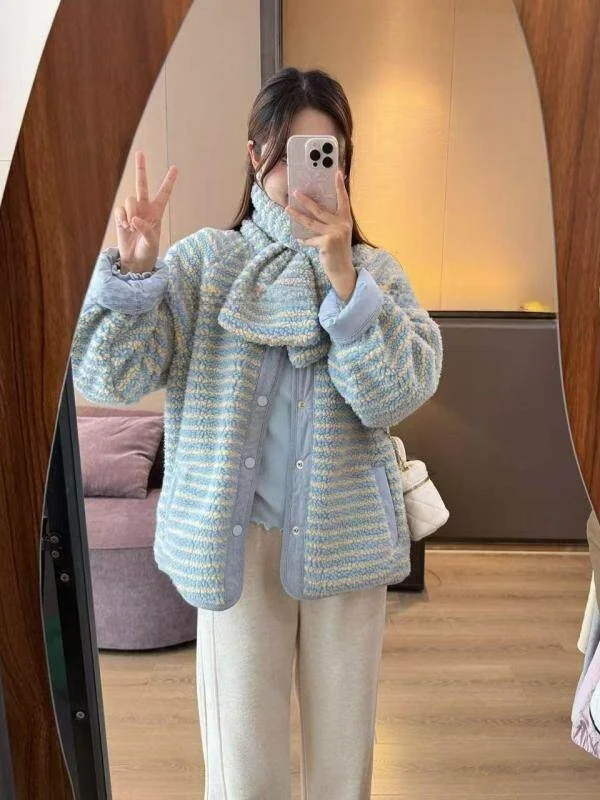 

Милый женский модный комплект: полосатый шарф и двусторонняя хлопковая куртка с длинными рукавами на пуговицах для весеннего повседневного образа