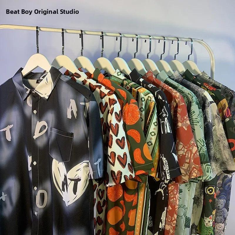 

American Casual Retro Print Men's irt Summer Thin ort Sve Faionable Ins Small ence Loose Fit Polyester Fiber