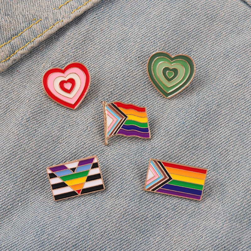 Rainbow Flags LGBT Enamel Pins Custom Pride Heart Rainbow Victory Brooch Lapel Badge Bag Sexual Minority Jewelry Gift for Friend