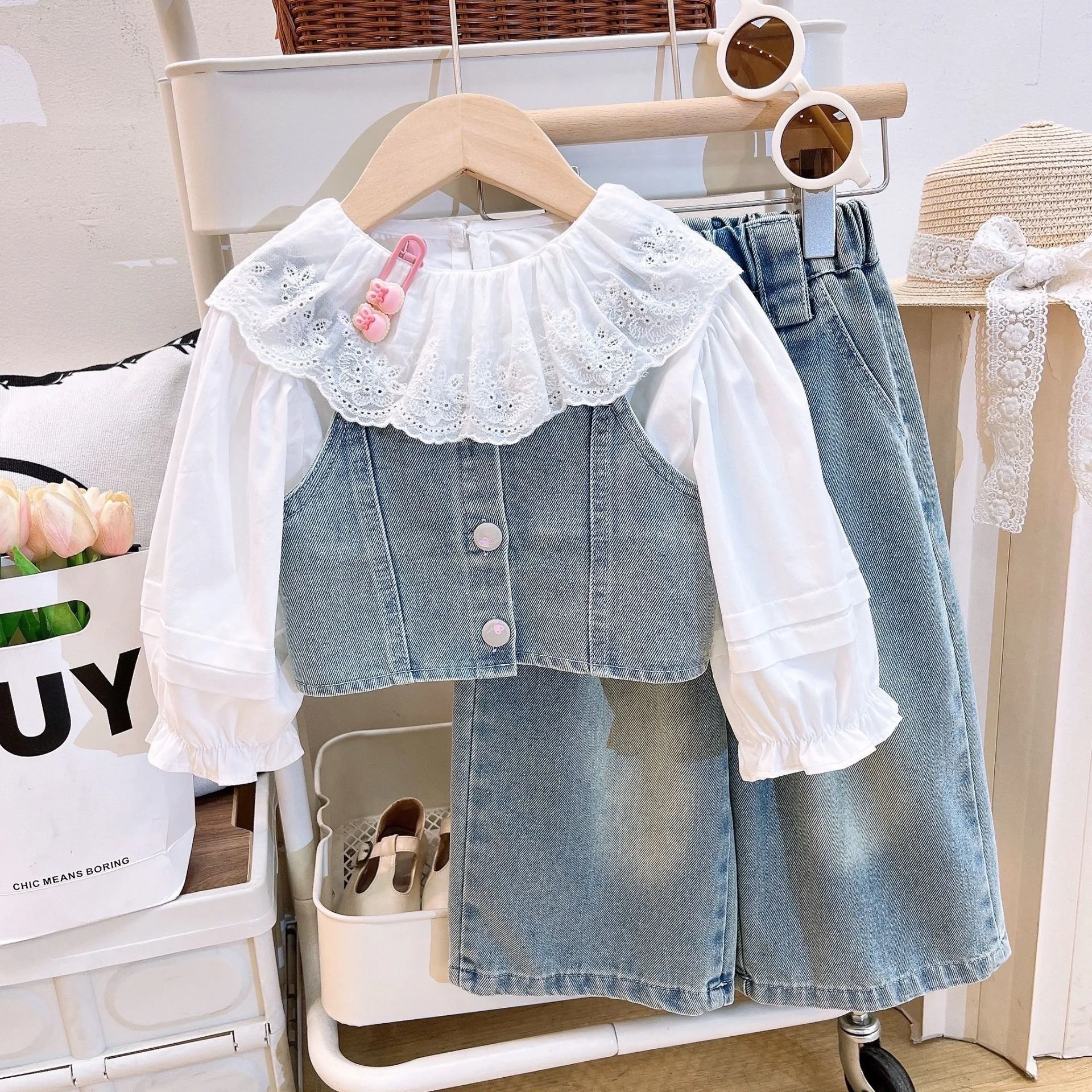 2026 New Spring 3-12Y Girls 3 Piece Outfit  Lace Lapel Shirt Denim Vest  Pants Fashion Set  for 100-140cm