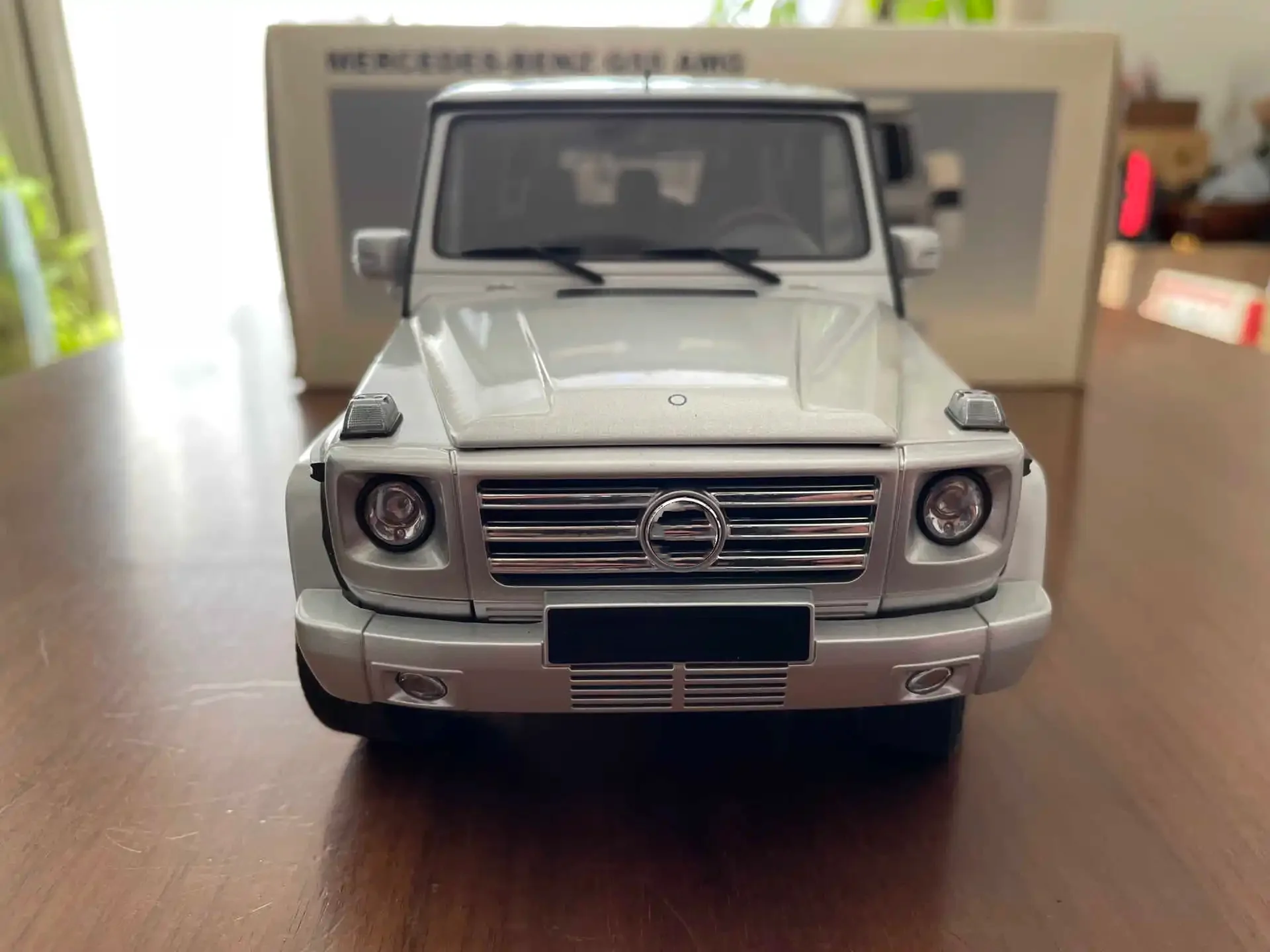 Autoart 1:18 G55 V8 SUV Alloy Fully Open Simulation Limited Edition Alloy Metal Static Car Model Toy Gift