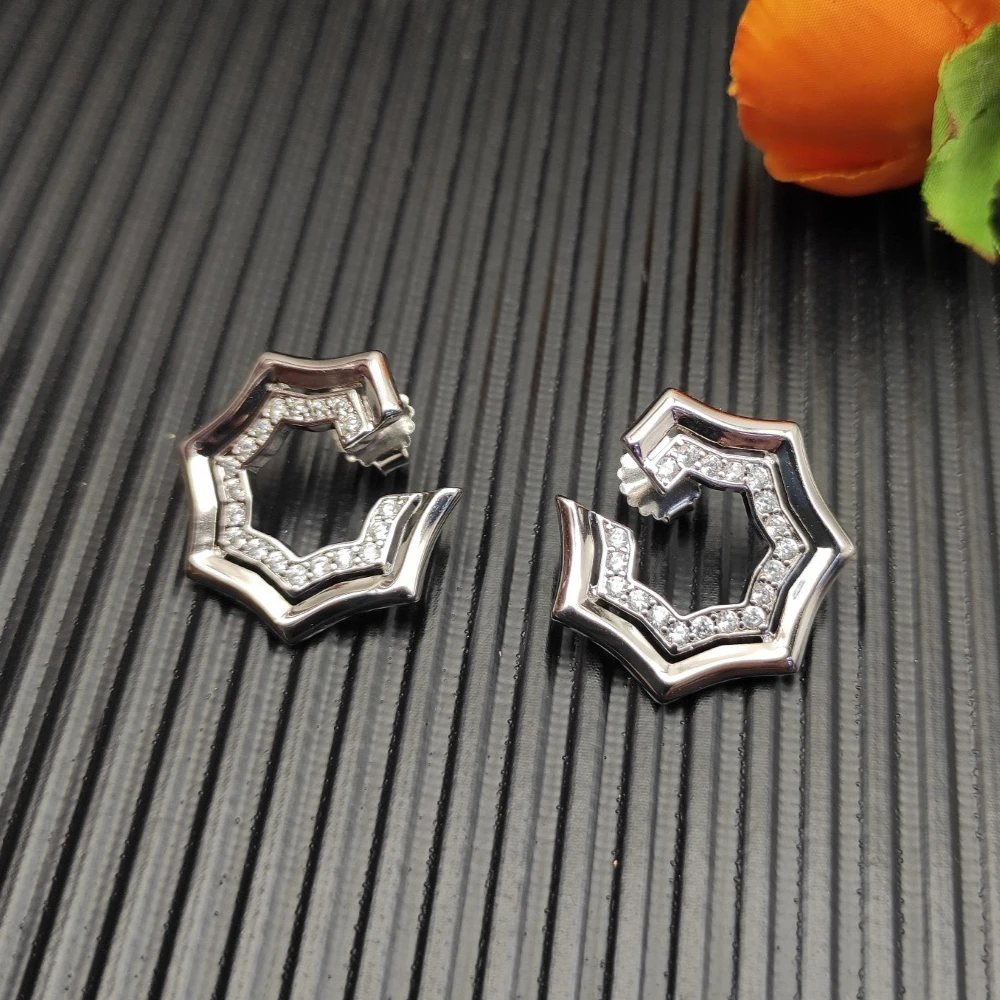 

2026 New DY High Quality Earrings Collection Trend Gift Simple Fashion Design Valentine's Day Gifts Perfect for Any Occasion 4