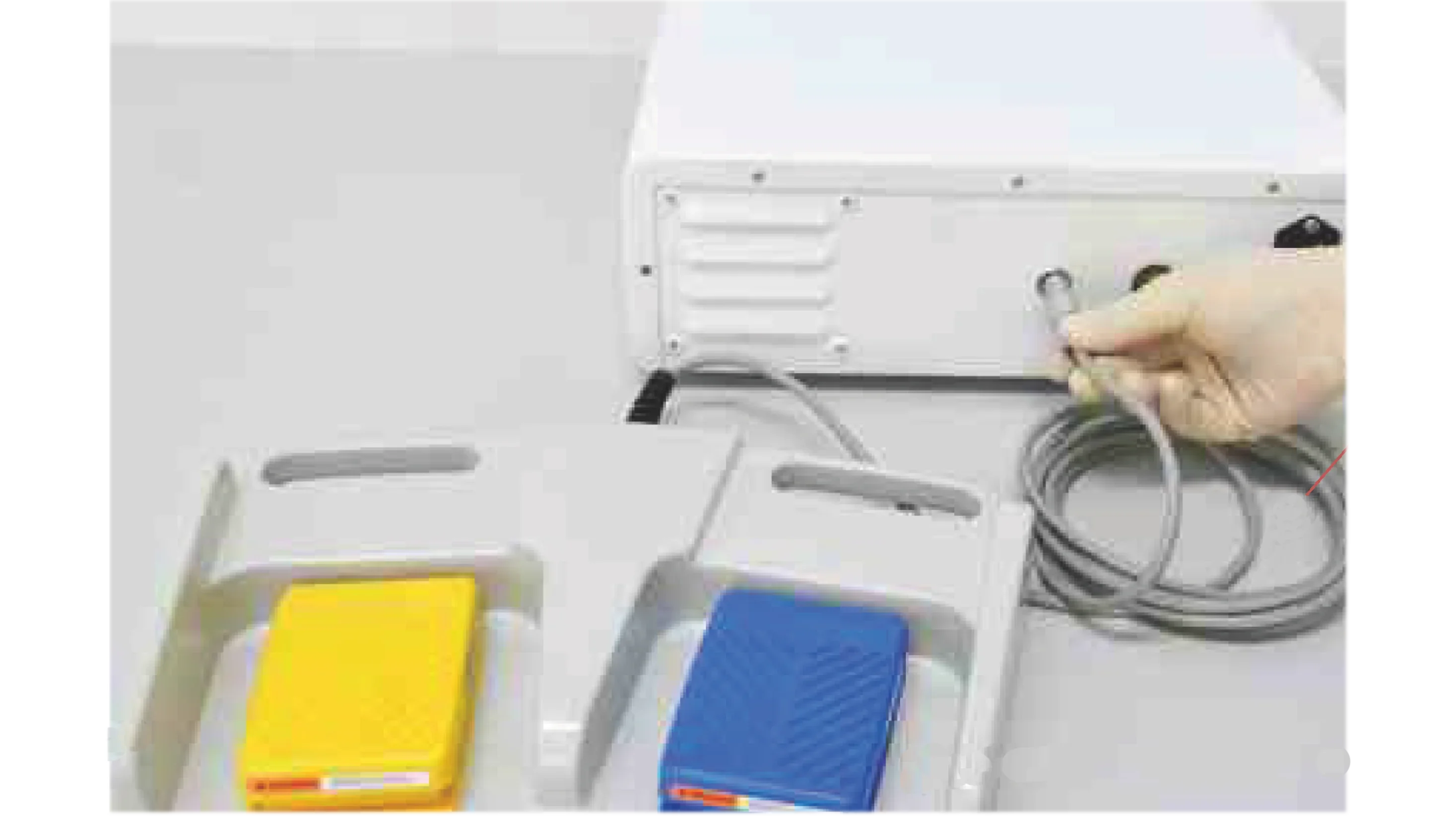 Medical Laparoscope Surgical Instruments Ultrasonic Scalpel System Surgical Generator With Scalpel