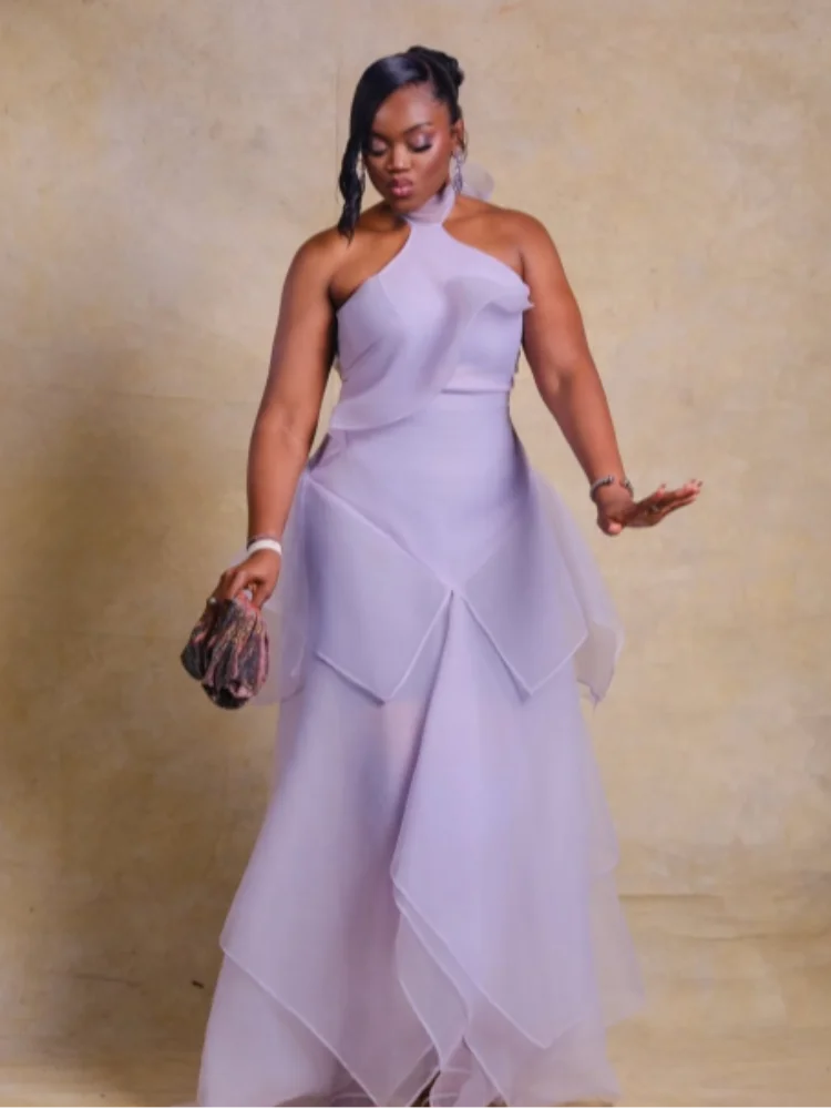 Lavendelfarbenes Neckholder-Abendkleid aus Organza, ärmellos, asymmetrisch, mit Rüschen, mehrlagig, bodenlang, Robe für Hochzeitsgäste, Vestidos