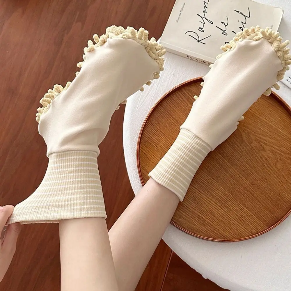 Creative Microfiber Lazy Mopping Absorbent Socks Creative Soft Floor Socks Loose Absorbent Foot Covers Autumn and Winter