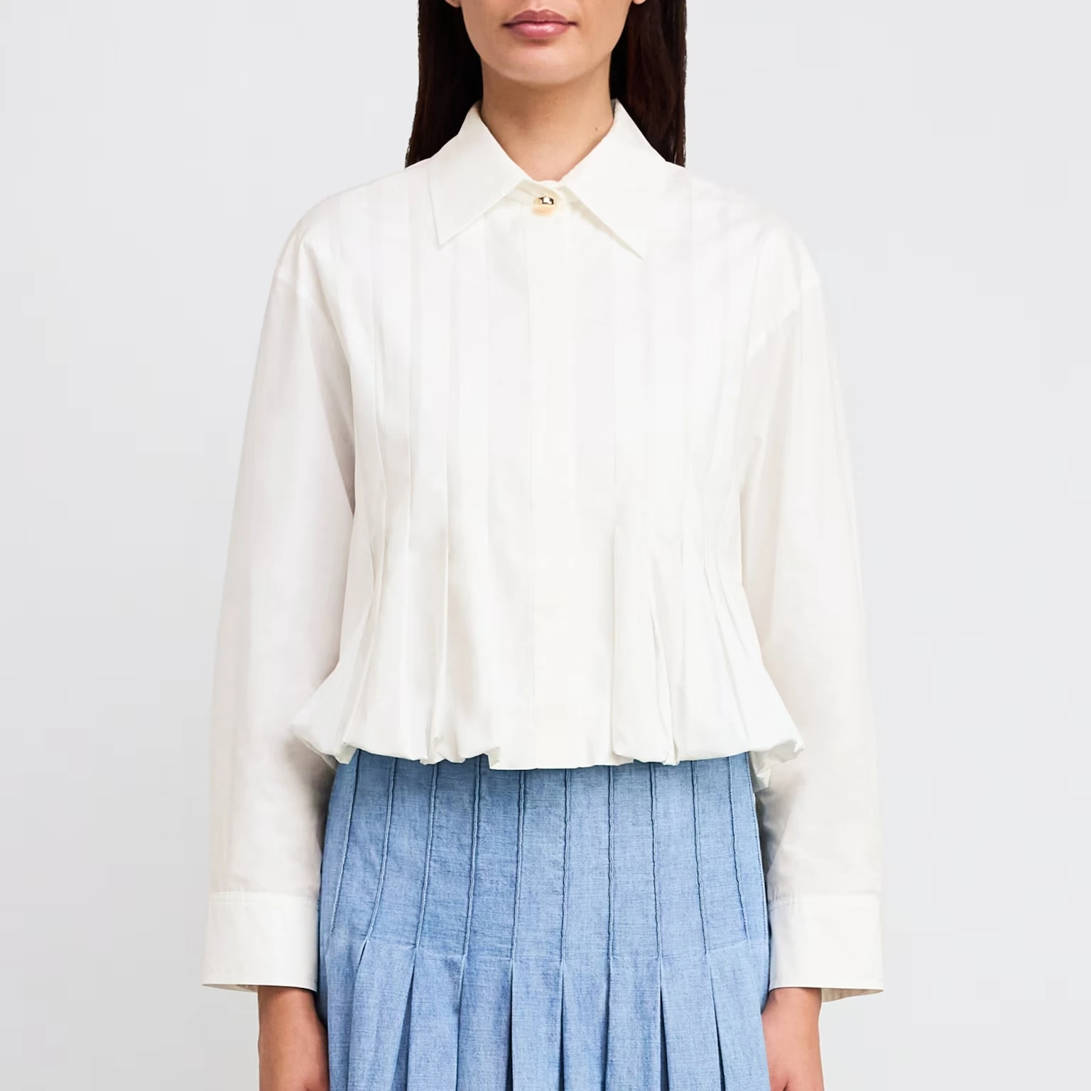 

Ele White irt с воротником-стойкой, плиссированным краем, легкий роскошный дизайн, хлопковый длинный свек, женская мода