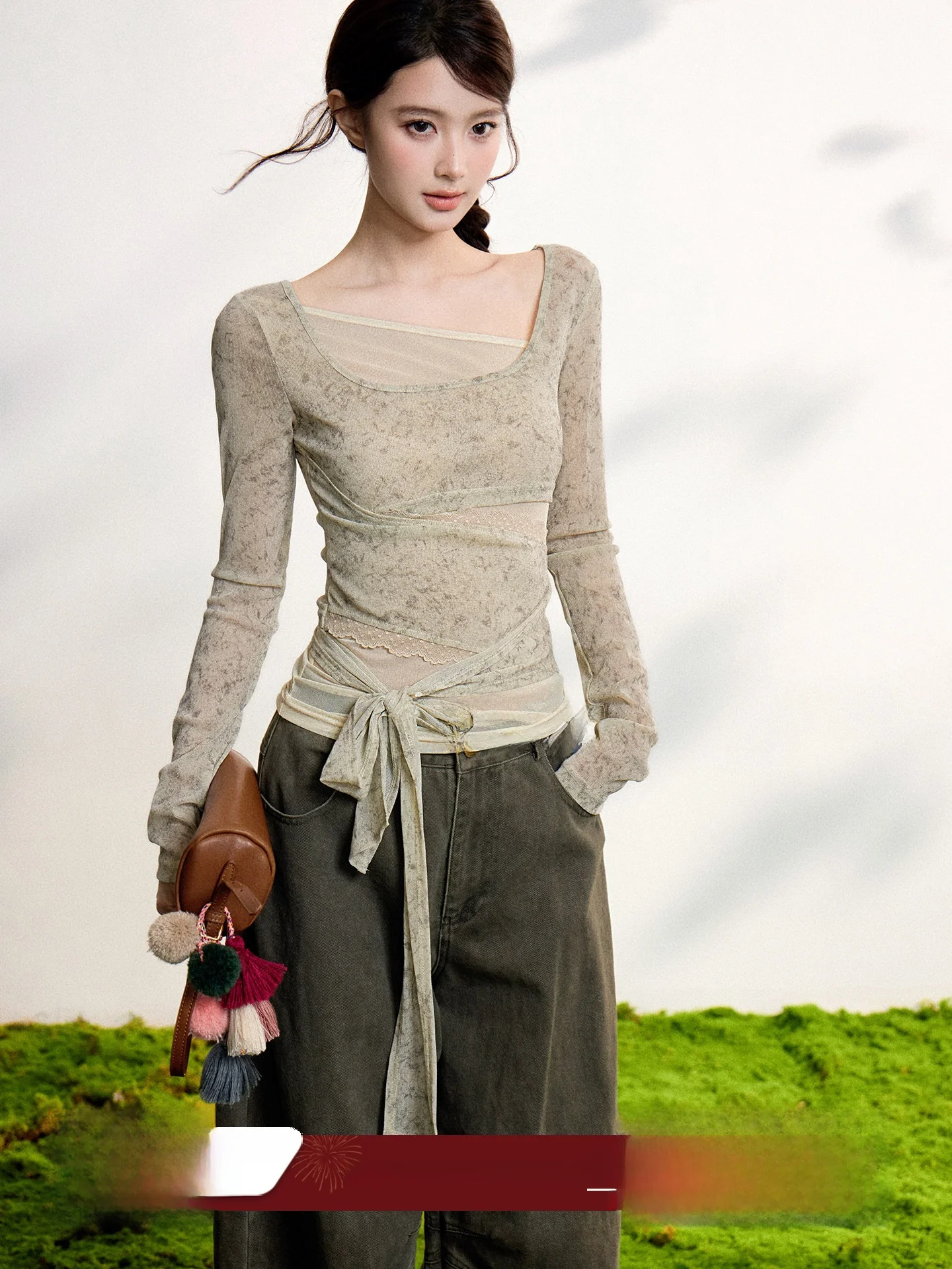 

Модная женская футболка с эффектом тай-дай, утягивающая талию, для весеннего сезона, приталенный топ с асимметричным дизайном, длинный рукав, повседневная одежда