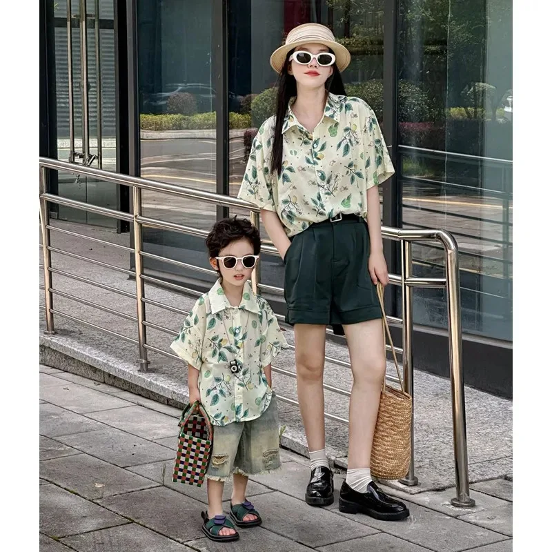 

2025 Family Vacation Parents And Children Clothes Mom Dad And Girl Same Fashion Floral Tops Beach Mother Father And Son Shirts