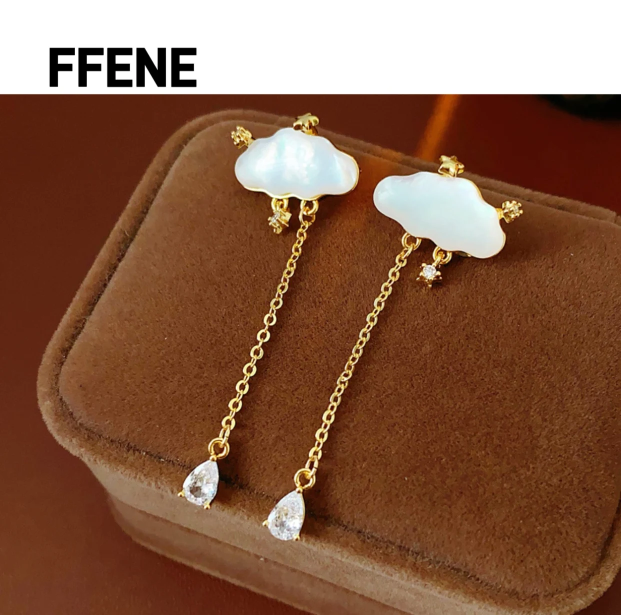 

Korean Zircon Star Cloud Earrings Fashionable and Versatile Earrings Luxurious and High-end Earring Design Sense