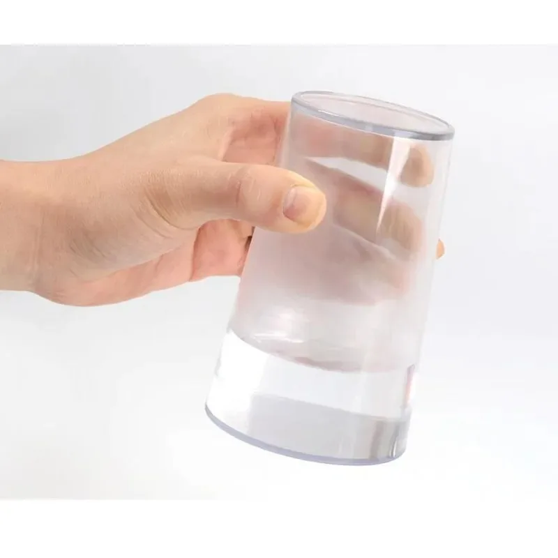 1pcs Hydrostatic Glass Hunging Water In The Cup Magic Tricks Close Up Gimmick Professional Magician Trick Magic Tool