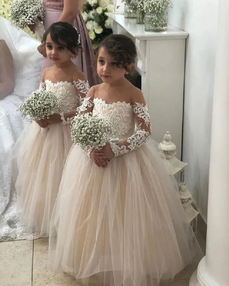 Maßgefertigtes Großhandels-Spitzenkleid mit Langen Ärmeln und Schleifenschleppe für Blumenmädchen, Prinzessinnenkleid für Kinder zur Ersten Heiligen Kommunion und Geburtstagsfeier – Detail 1