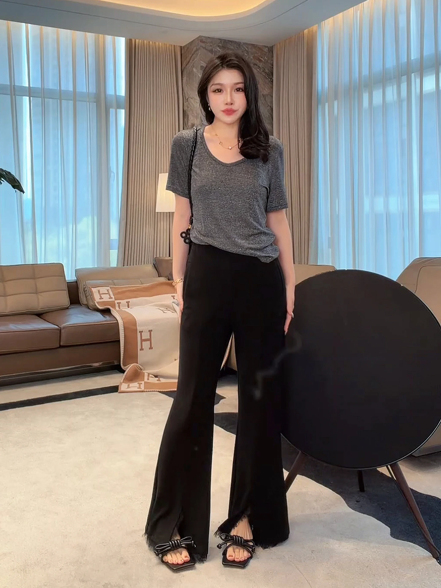

Футболка Lao Yang Family Clothes ME Ice Sand T из дышащей шерсти, черная, повседневная, с коротким рукавом, для похудения, антивозрастная, весна 2026