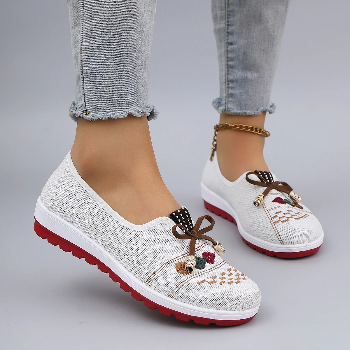 Nuevos zapatos deportivos informales para mujer de primavera, zapatos perezosos cómodos, transpirables, ligeros y resistentes al desgaste, zapatos planos de suela blanda