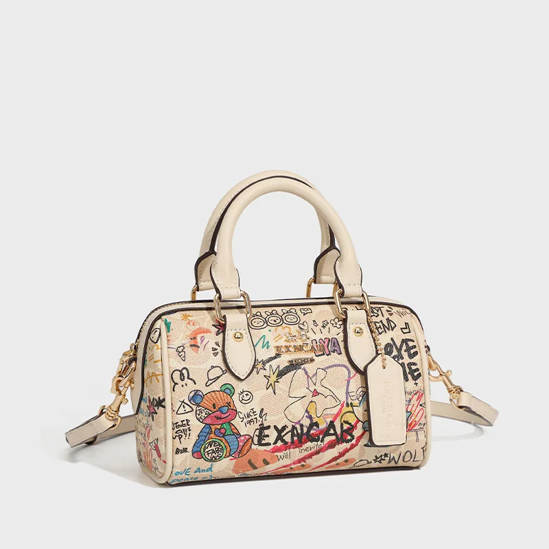 borsa-a-tracolla-trendy-2026-di-nuova-collezione-con-orsetto-graffiti-design-di-nicchia-elegante