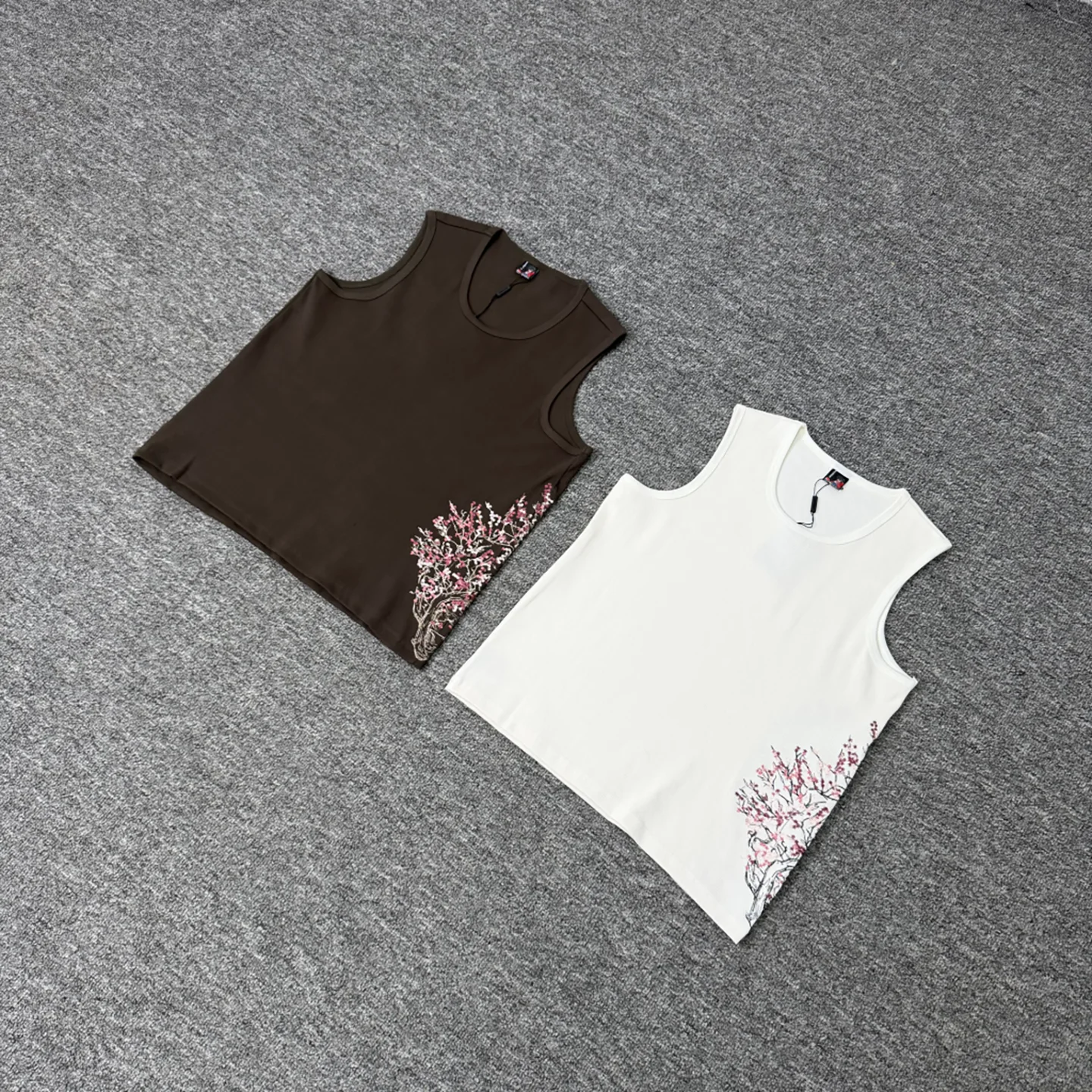 Summer Heavy Embroidery Sakura Pattern Sleeveless Hoodie Vest Loose Casual Unisex Breathable round Neck Sweat Vest