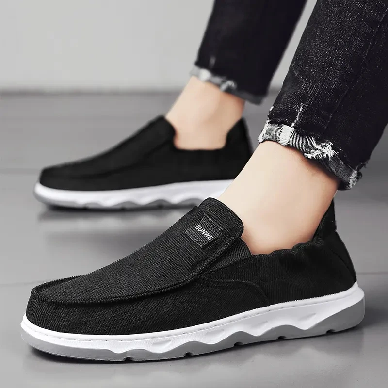 Four Seasons Casual Sneakers Round Toe Slip On Soft Sole Men's Sports Shoes Outdoor Comfortable Breathable Male Walking Shoes