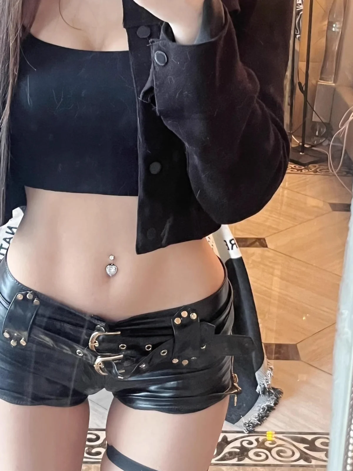 American Style Sexy Black PU Leather Super Short Pants Women's Low Waist Elastic Tight Sexy A-Line Hip Boosting Hot Pants