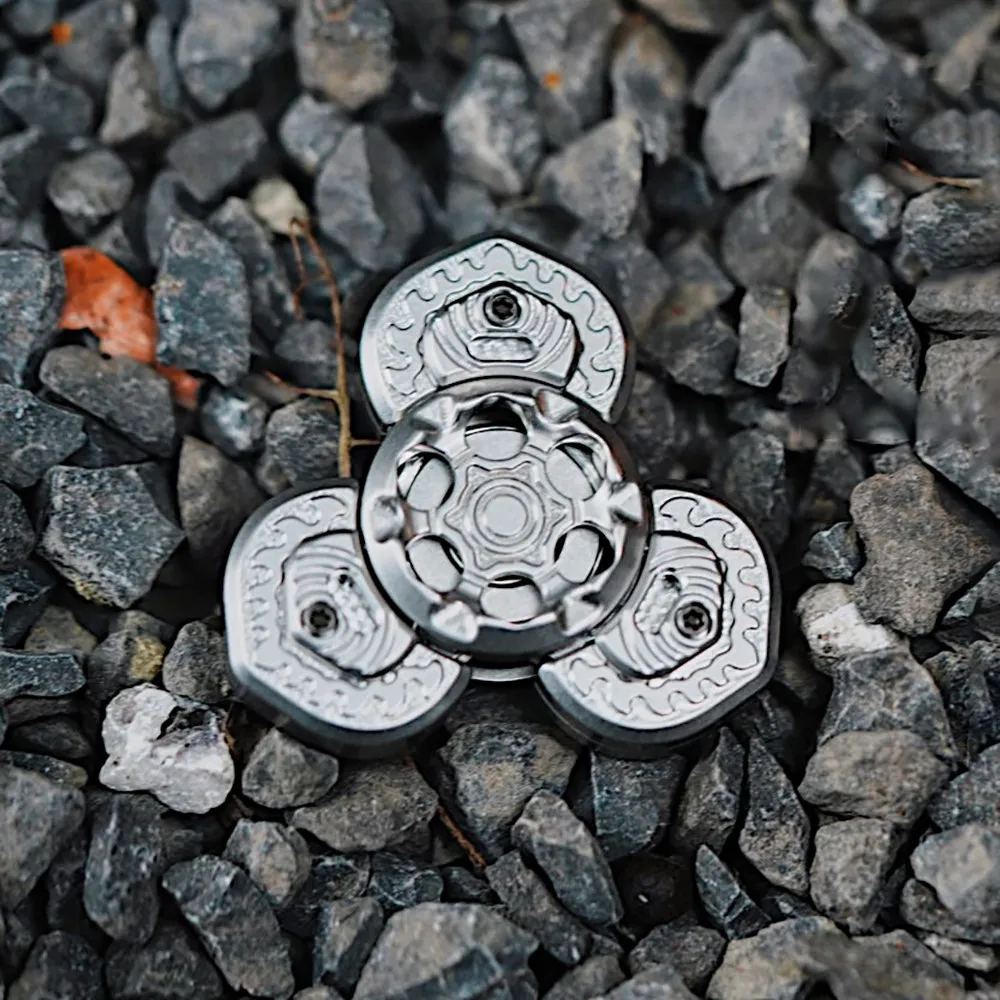 YOLO STUDIO Manibao Three-Bladed Fidget Spinner Open Nail Gyro Stress Relief Toy Fidget Toys For Adults Original Design