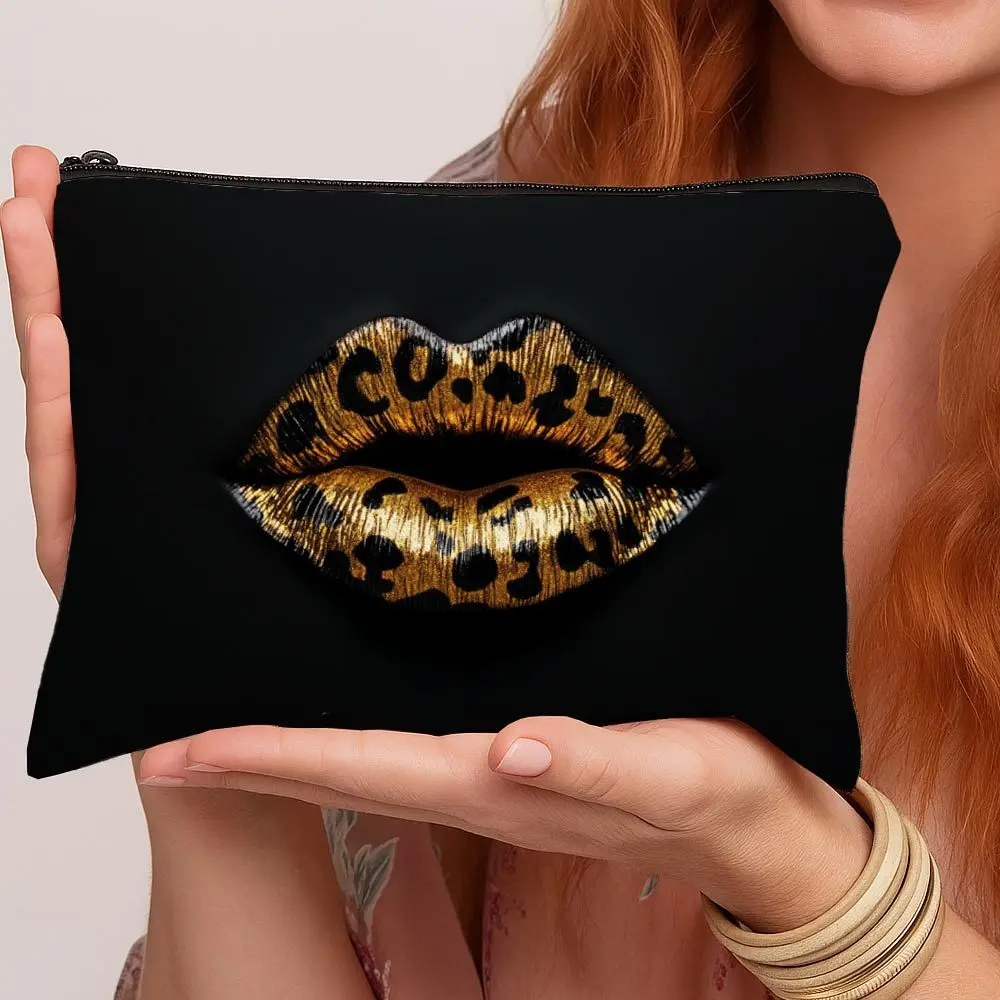 1pc Leopard Print Lips Makeup Bag,Reusable Cosmetic Pouch,Perfect for Daily,Travel,Makeup Storage,A Trendy Gift for Style Lovers