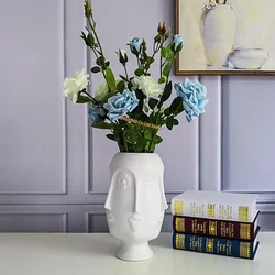 Nordic art ceramic vase creative black and white ceramic face vase decoration home decoration crafts porcelain vase decoration