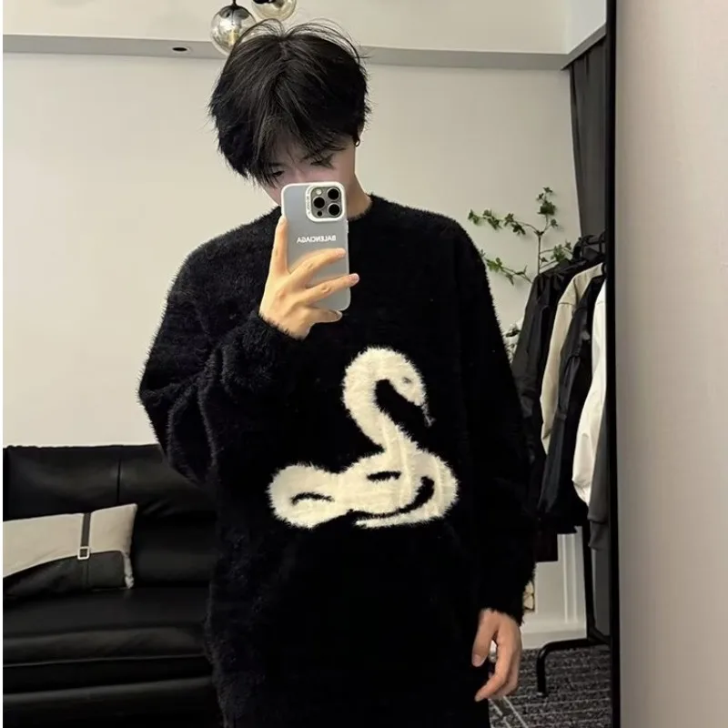

Japanese Sle Knitted Sweater for Men Snake Pattern Embroidery Large Size Autumn Winter Baseball Collar Long Sve Loose Fit