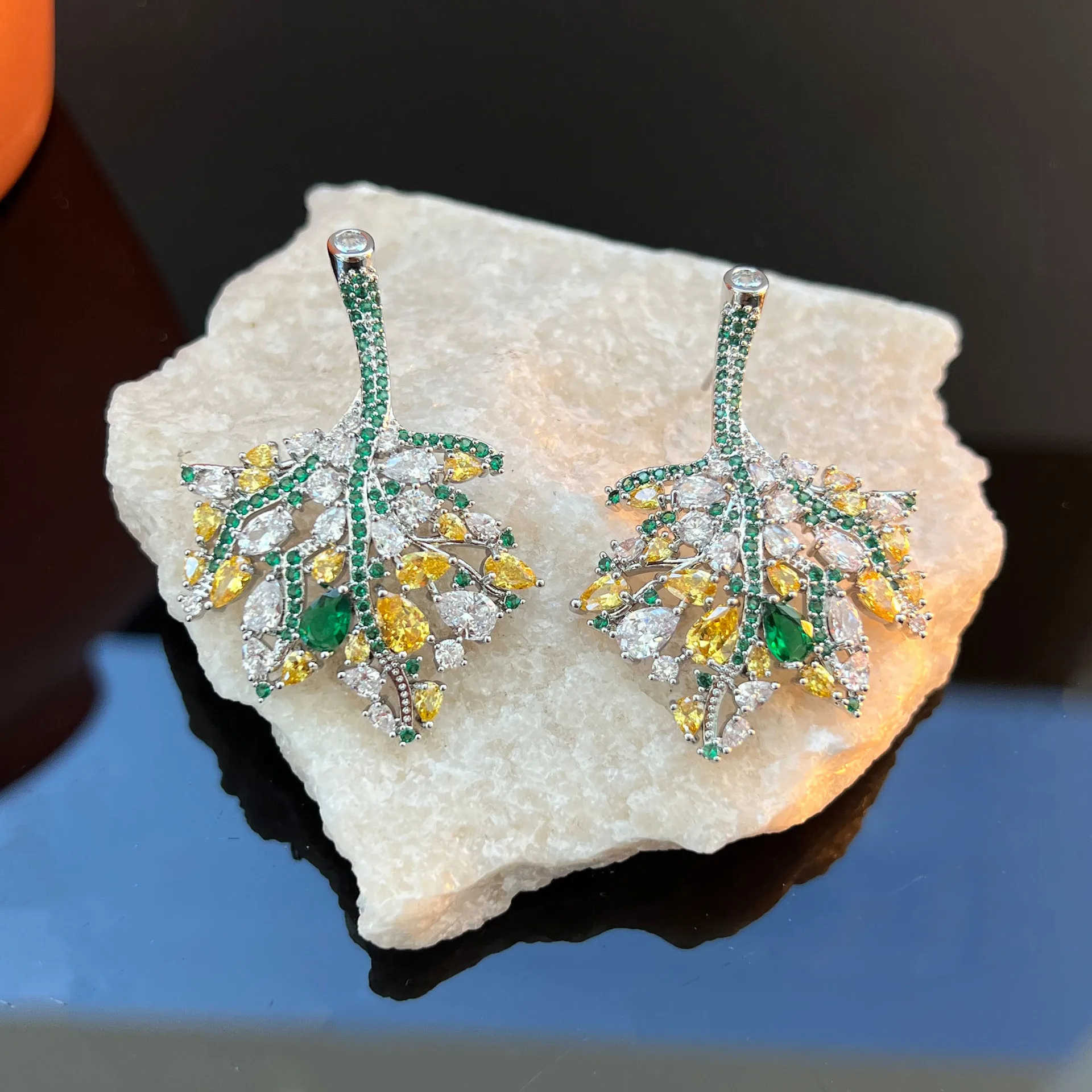 Hollow Leaf Inlaid Zircon Earrings, Artistic & Unique High Sense Women Light Luxury Fashion Ring Jewelry Earring Gift