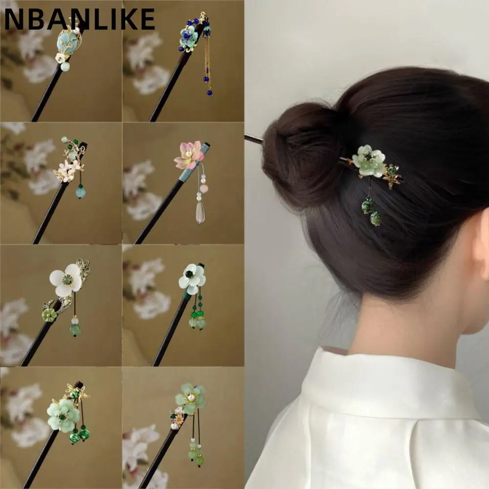 

Chinese Style Wooden Hairpin with Tassel Flower Hair Sticks Women Hair Jewelry