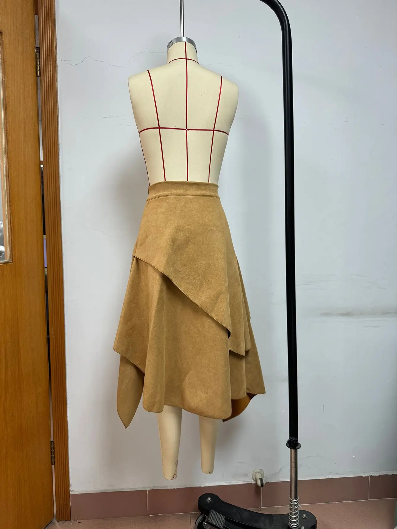 Damen-Retro-Wildlederrock im Western-Stil, Europäische Größe, Einfarbig, Unregelmäßiger Halbrock für Freizeitkleidung – Detail 6