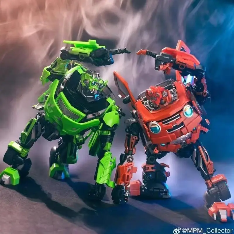 

UT Twins Brothers R08 Mudguard Brake Car Robot Transforming Toy Movie King Kong in Stock