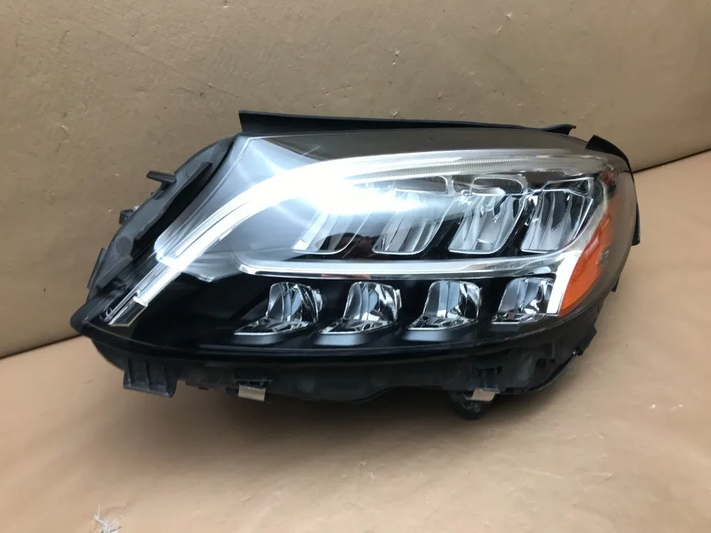 W205 C-Class 2018-2021 USA Standard LED Front Headlight Assembly OEM Auto Lighting System Parts 2059062706 2059062806 view 2