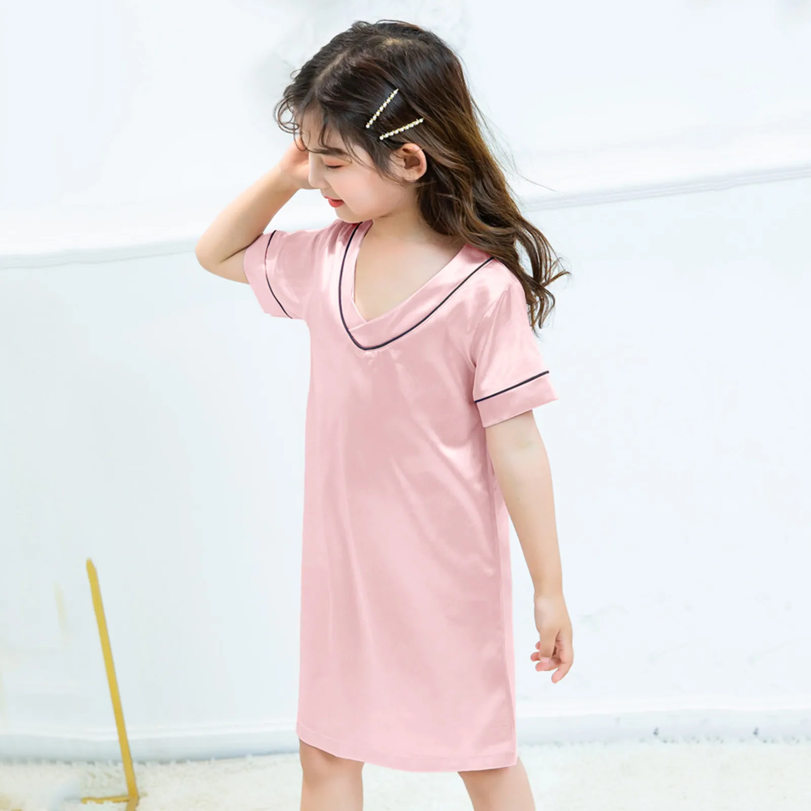 

2024 Girls' Nightgown Summer Thin Ice Silk Loose Round Neck Children'S Home Skirt Baby Nightgown Dresses Homewear