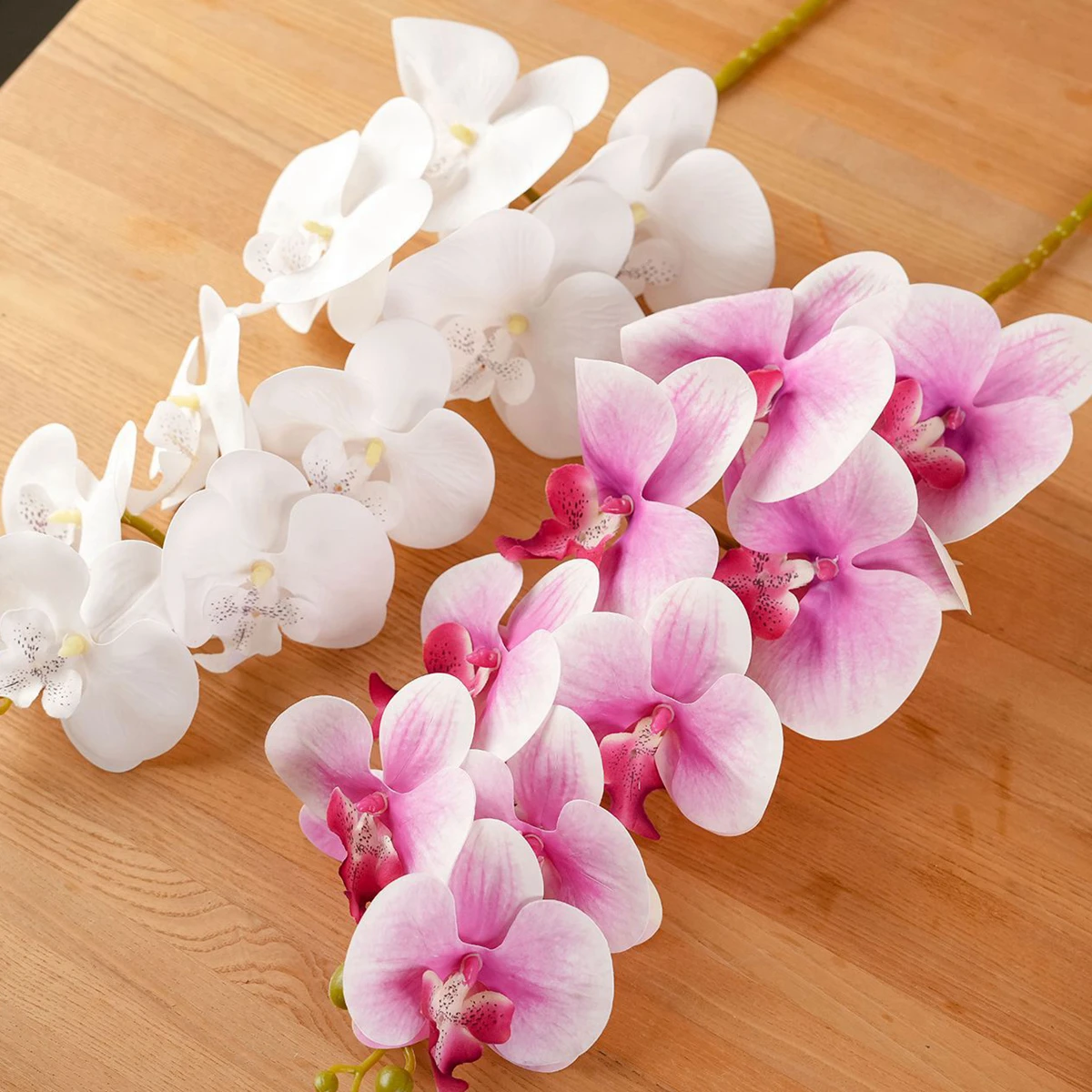Mehrfarbige, echt anfühlende künstliche Phalaenopsis-Orchidee, 105 cm langer Stiel, künstliche Seidenblume für Heimdekoration, Hochzeitsdekoration. – Detail 4