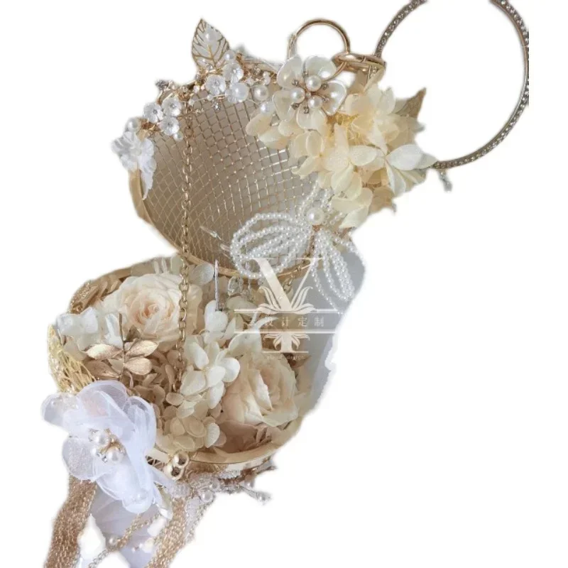 Eternal flower bride holding flower wedding shooting props