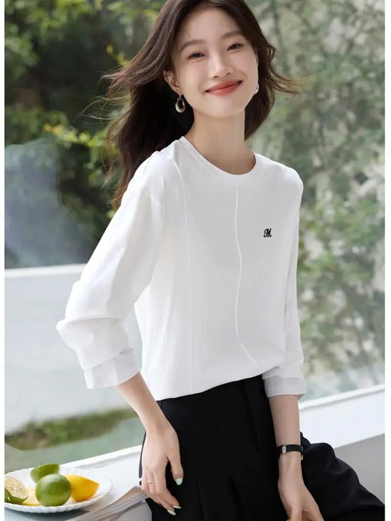 New Women's Casual Basic Versatile Women's T-shirt Round Neck Simple Long Sleeved Base T-shirt