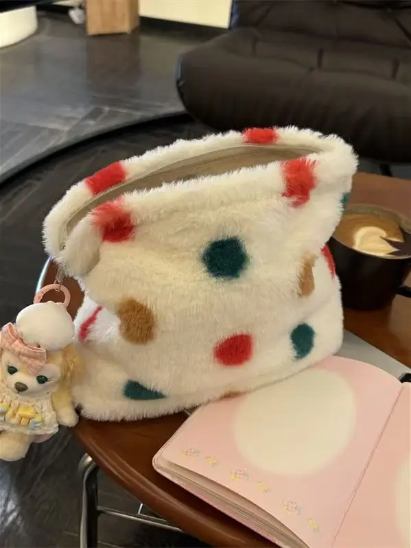 

Cute polka dot furry large capacity makeup bag, portable travel toiletry bag for storage, and a hundred hand carrying bag