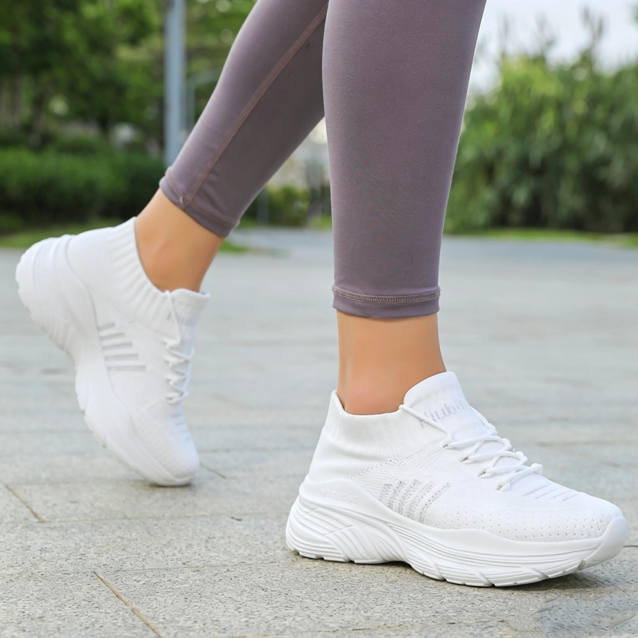 Elevated Sock Walking Shoes Men Women Elastic Knit Non Slip Cushion Sole Outdoor Walking Trainers 255008