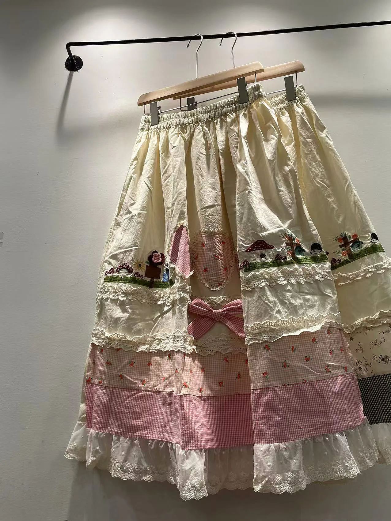 

Loose f-length Skirt Women's Summer 2025 New Sle Embroidered Elastic Waist Lace Trim Splicing A-line Cotton Midi Skirt