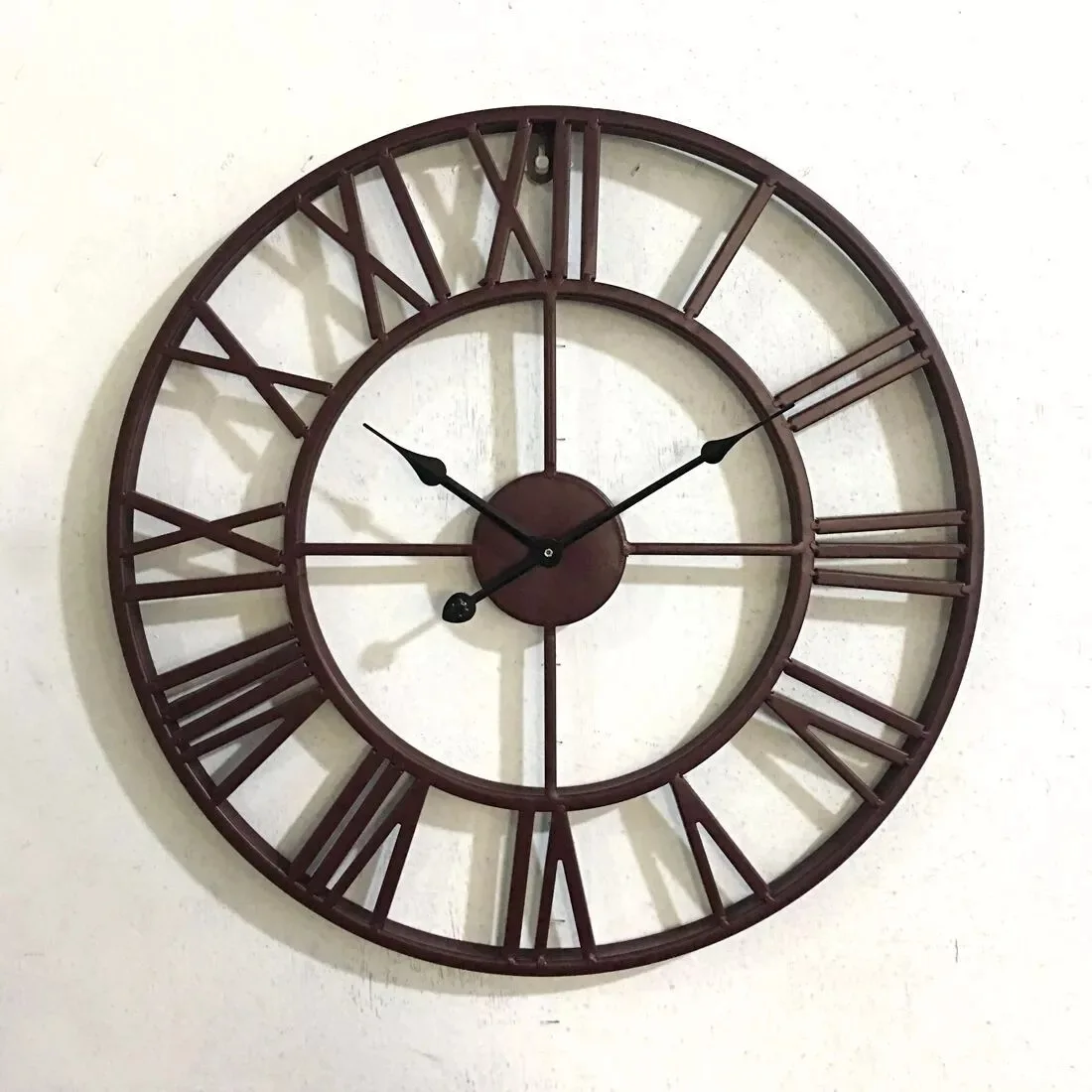 

Fashion wall watch Retro clock Simple living room silent clock Creative decorative iron wall clock