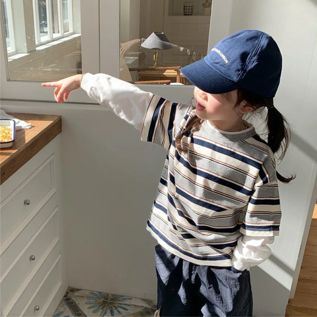 

2025 Autumn New Children Long Sleeve Striped T Shirts Boys Cotton Fake 2pcs Tops Baby Girls Casual O-neck T Shirts Kids Clothes