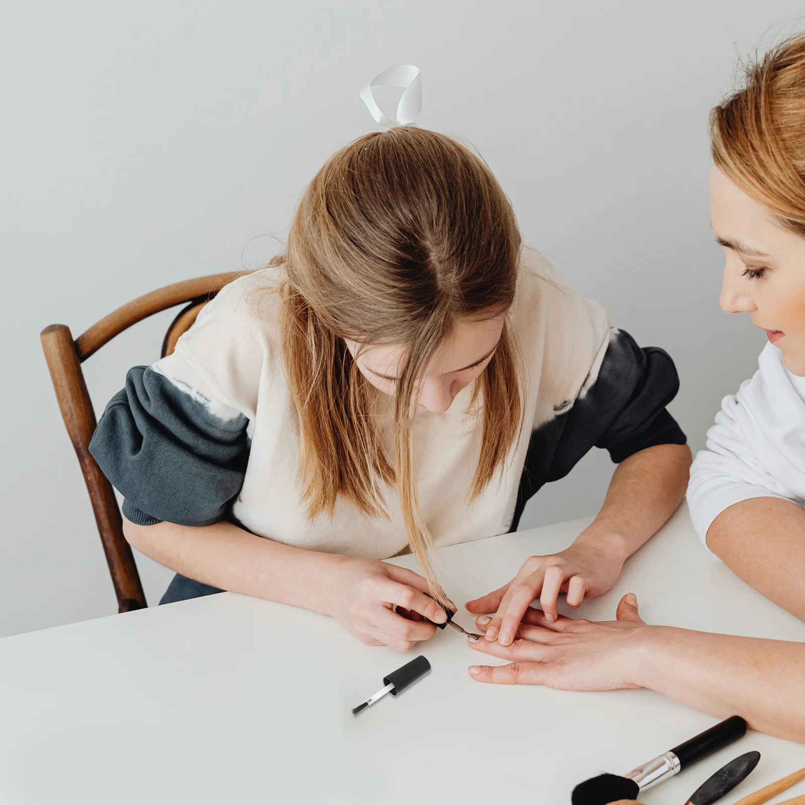 20 قطعة من أغطية فرشاة زجاجات طلاء الأظافر بديلة لزجاجات طلاء الأظافر السائلة الفارغة، فرشاة قبضة مريحة #4