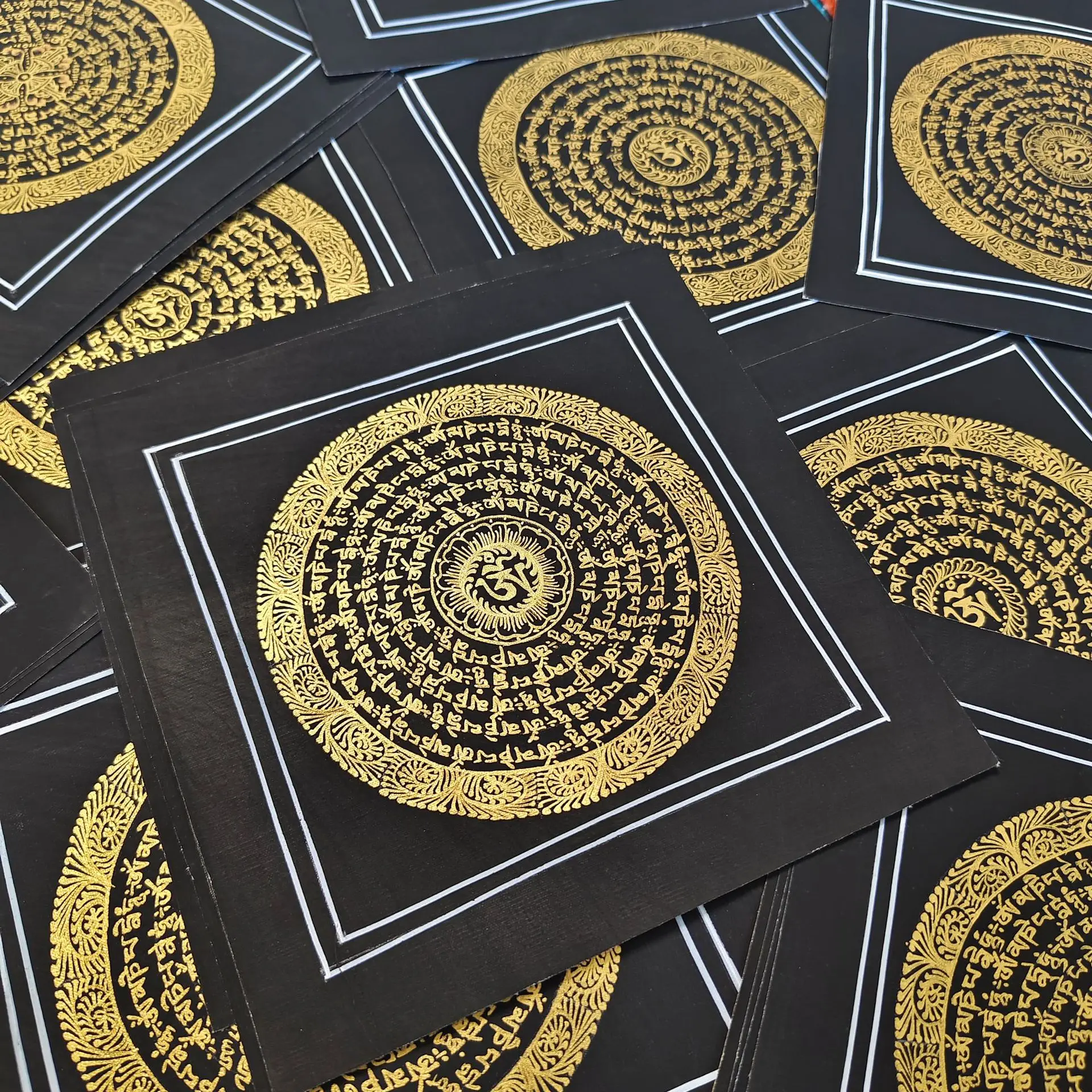 Black Gold Thangka Om Mani Padme Hum Mandala Tibetan Scripture Wall Art Oriental Meditation Decor Hanging Painting Home Ornament
