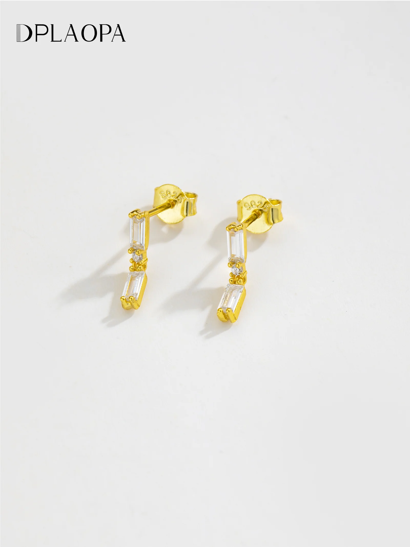 

Серьги-гвоздики DPLAOPA из стерлингового серебра 925 пробы с золотым покрытием, прямоугольные, с фиолетовыми, черными и прозрачными цирконами, женские, модные, простые, роскошные, изысканные украшения