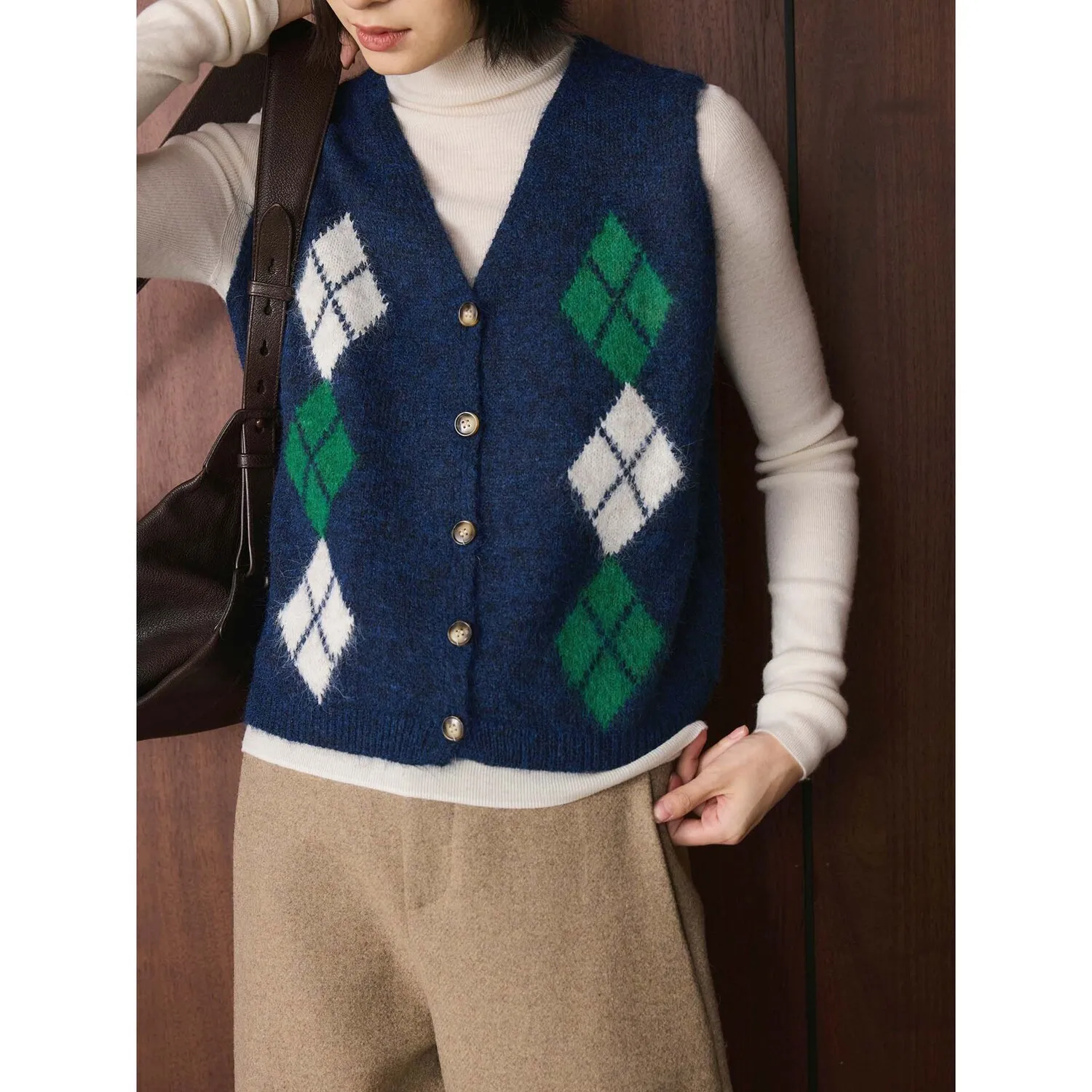 

Winter Retro Loose Feel Diamond Pattern Sleeveless Wool Cardigan Vest V-Neck Knitted Top For Women