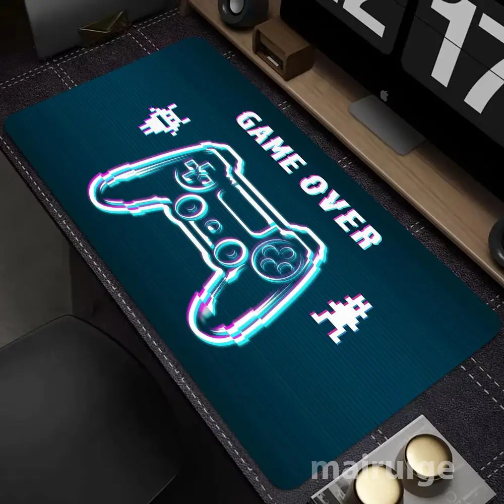 

Gamepad Pattern Gaming Mouse Pad Large Computer Office Game Table Mat XXL Rubber Anti-slip Stitched Keyboard Mats Long Desk Pads