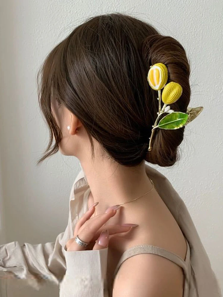 Funny Metal Fruit Durian Hiar Claw Clips Women Korean Style Ponytail Barrette Crab Hairpins Girl Fashion Hair Accessories Female