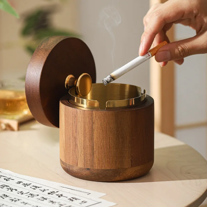 Solid Wood Ashtray with Lid Large Retro Smoking Accessory for Living Room Car Decorative Odor Proof Cigar Ash Tray