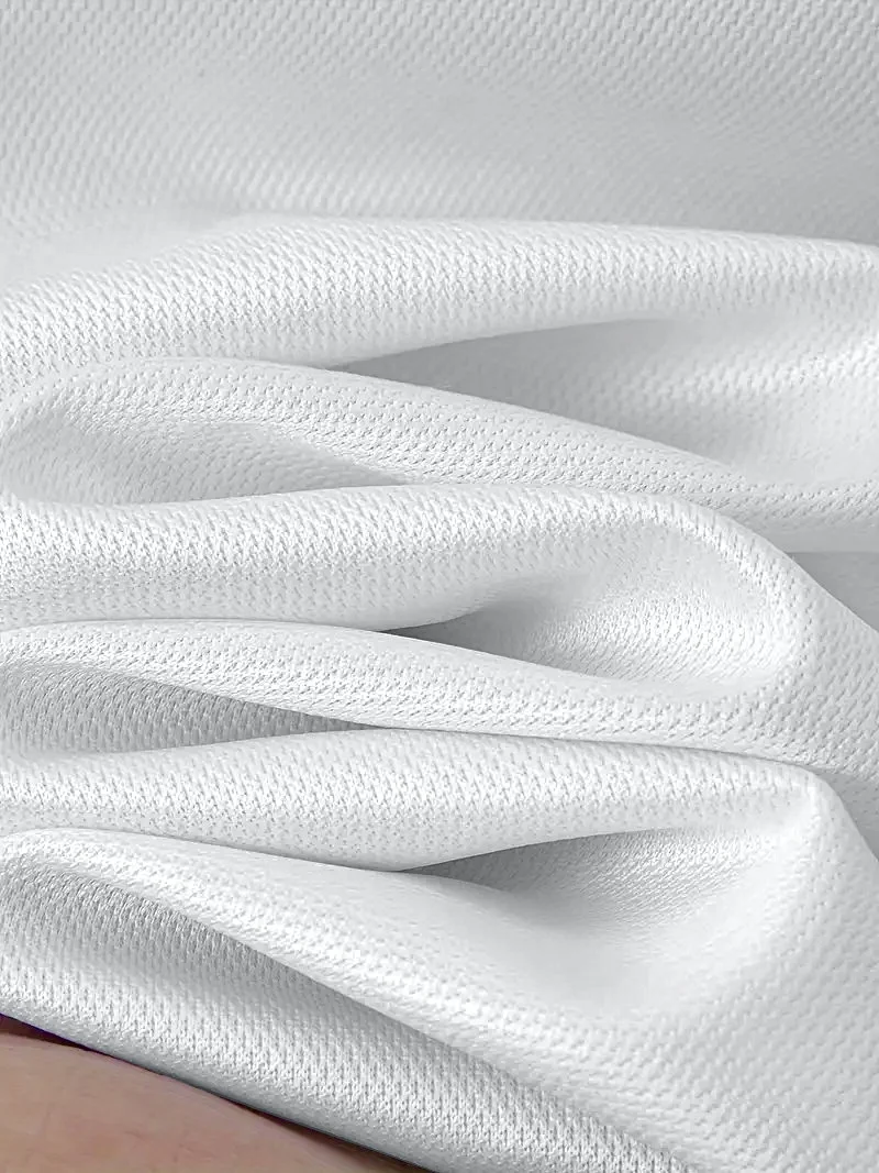 يتميز القميص الرجالي الجديد لصيف 2025 بطباعة ثلاثية الأبعاد كاجوال عصرية ومريحة وناعمة وجيدة التهوية